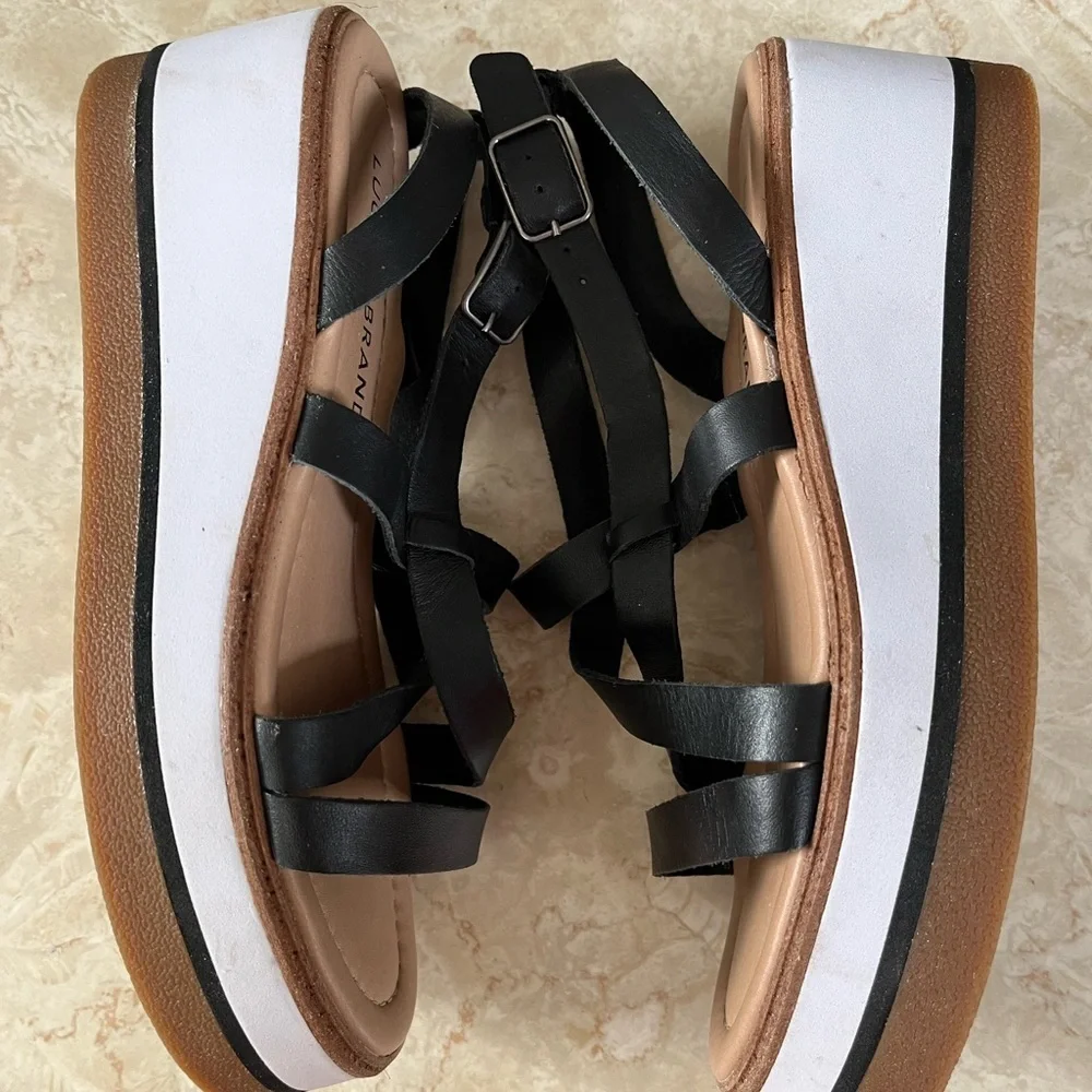 Lucky Brand Black Platform Sandals with Leather Straps‎